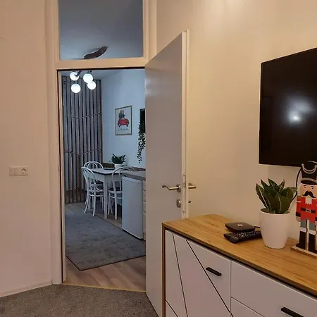 Kiki Апартаменты Пале